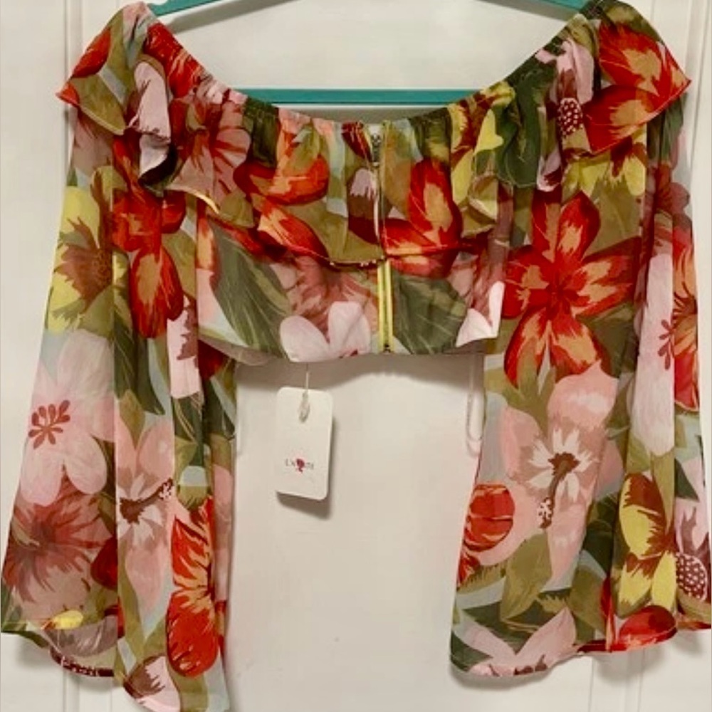 L’atiste Ruffle Statement Blouse Romanticcore Glam Party Top Medium NWT - Picture 5 of 10